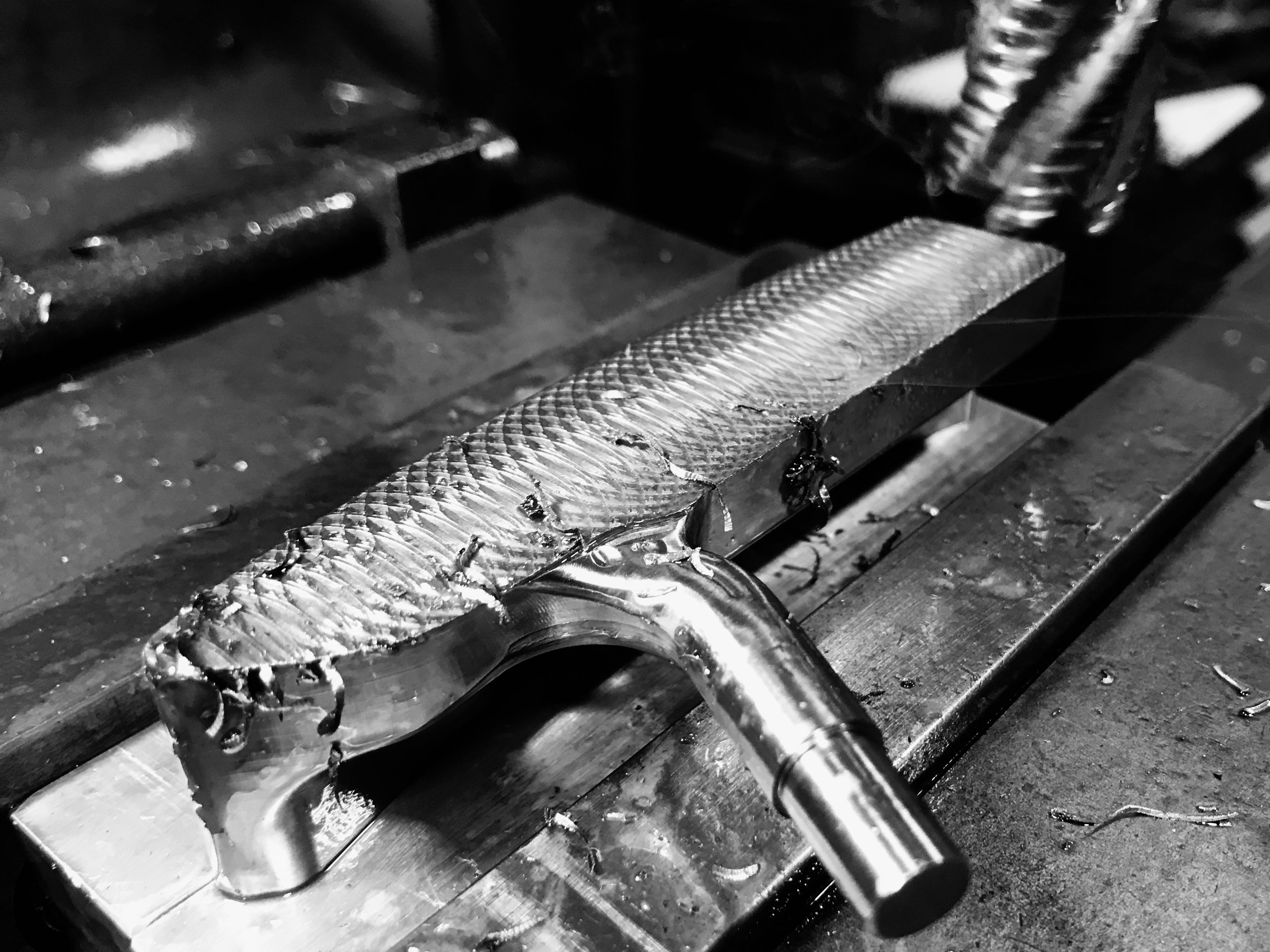 HAND DRAWN ONE-PIECE PUTTERS.